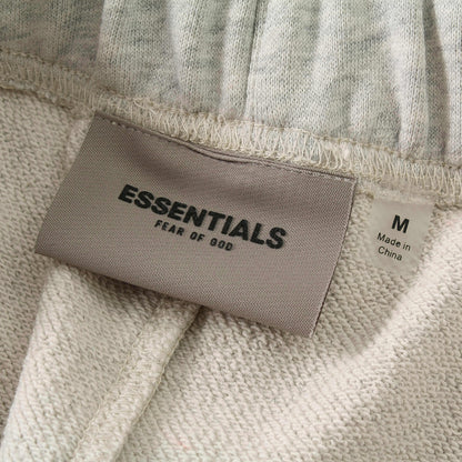 "essence" shorts grey
