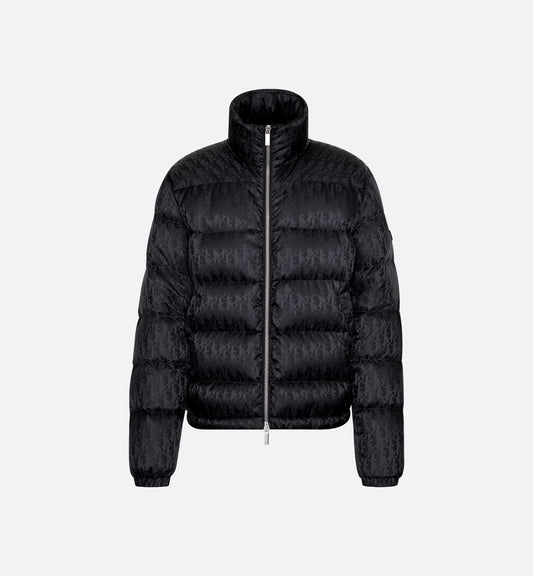 "D" Oblique Puffer Schwarz